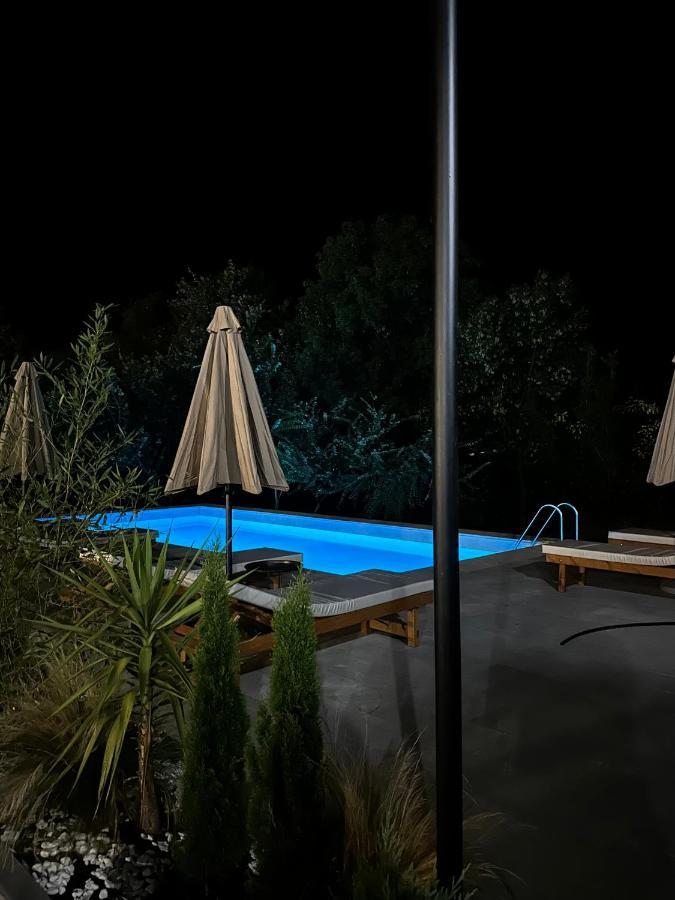 Hotel Restaurant Natyra E Qete Lezhë Dış mekan fotoğraf